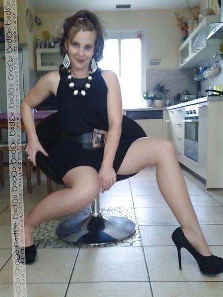 elle et nue photo sette salope